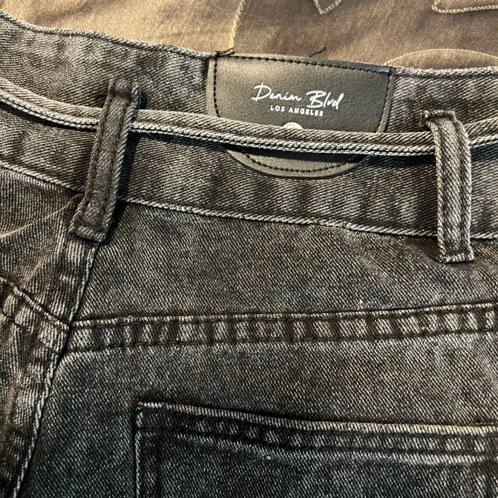 Denim Blvd Los Angeles Women’s Faded Black Denim High Waist Shorts Tie Belt SM